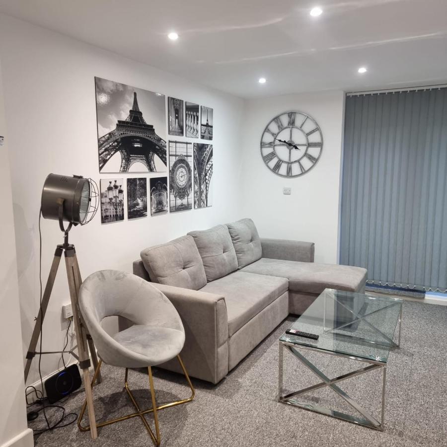 Classic 2 Bed Apartment In Oldkent Road Londres Exterior foto